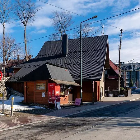 アパート Kuznia ザコパネ